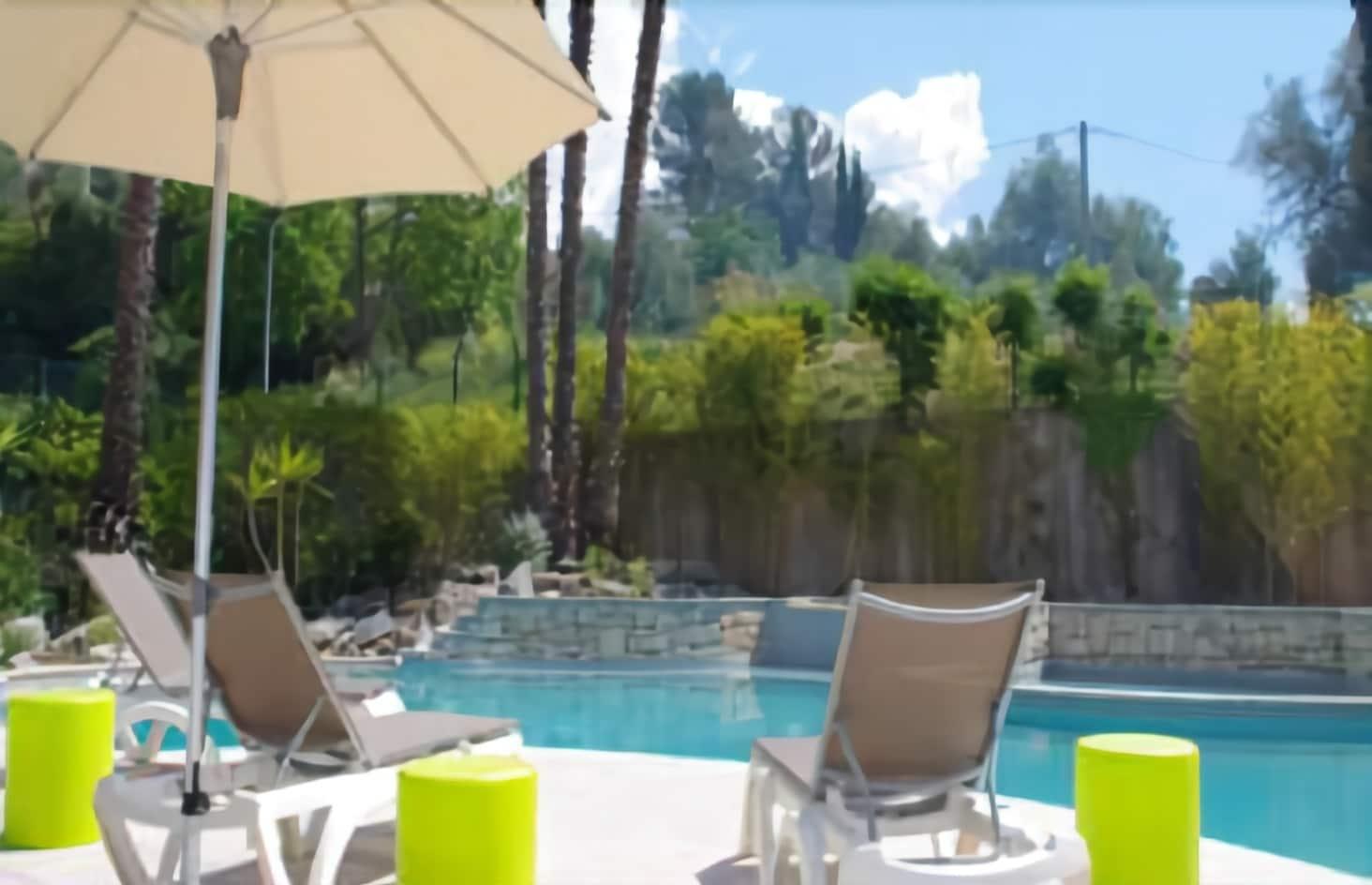 Hotel La Tour Carree - Grasse Sud Peymeinade Zewnętrze zdjęcie